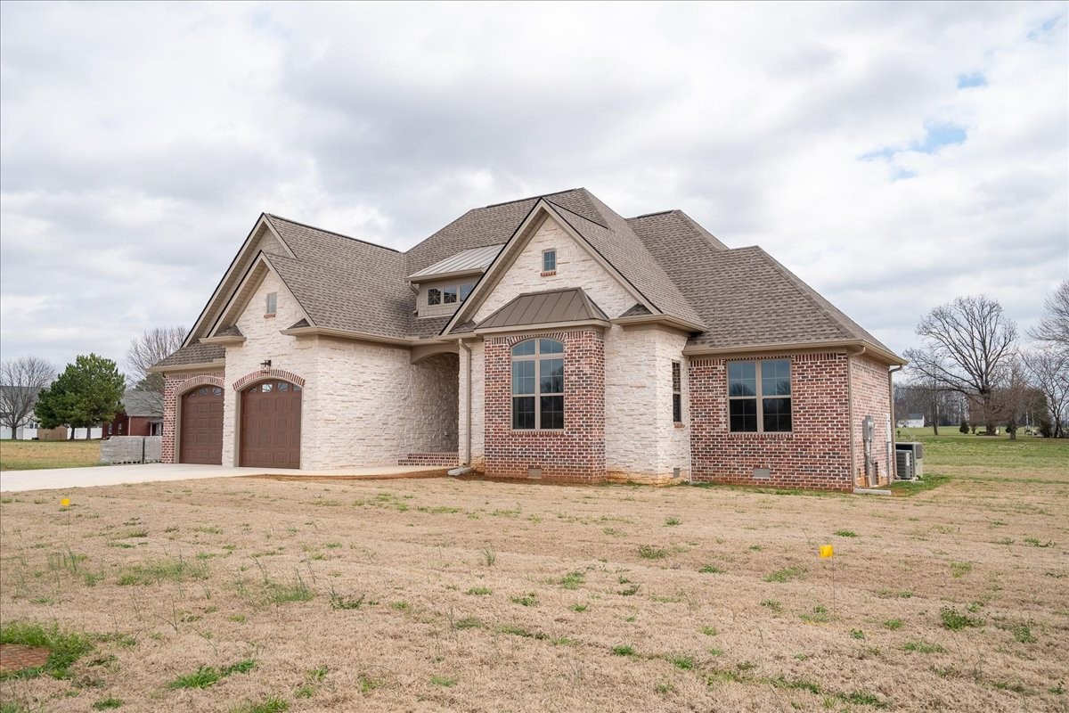 1238 Baylee Circle Lawrenceburg TN 38464