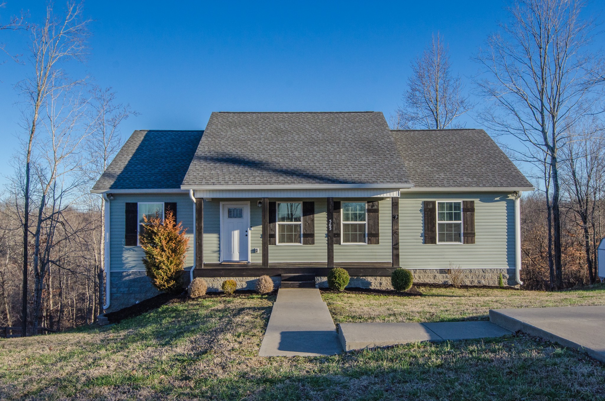 565 Skyview Drive Ashland City TN 37015