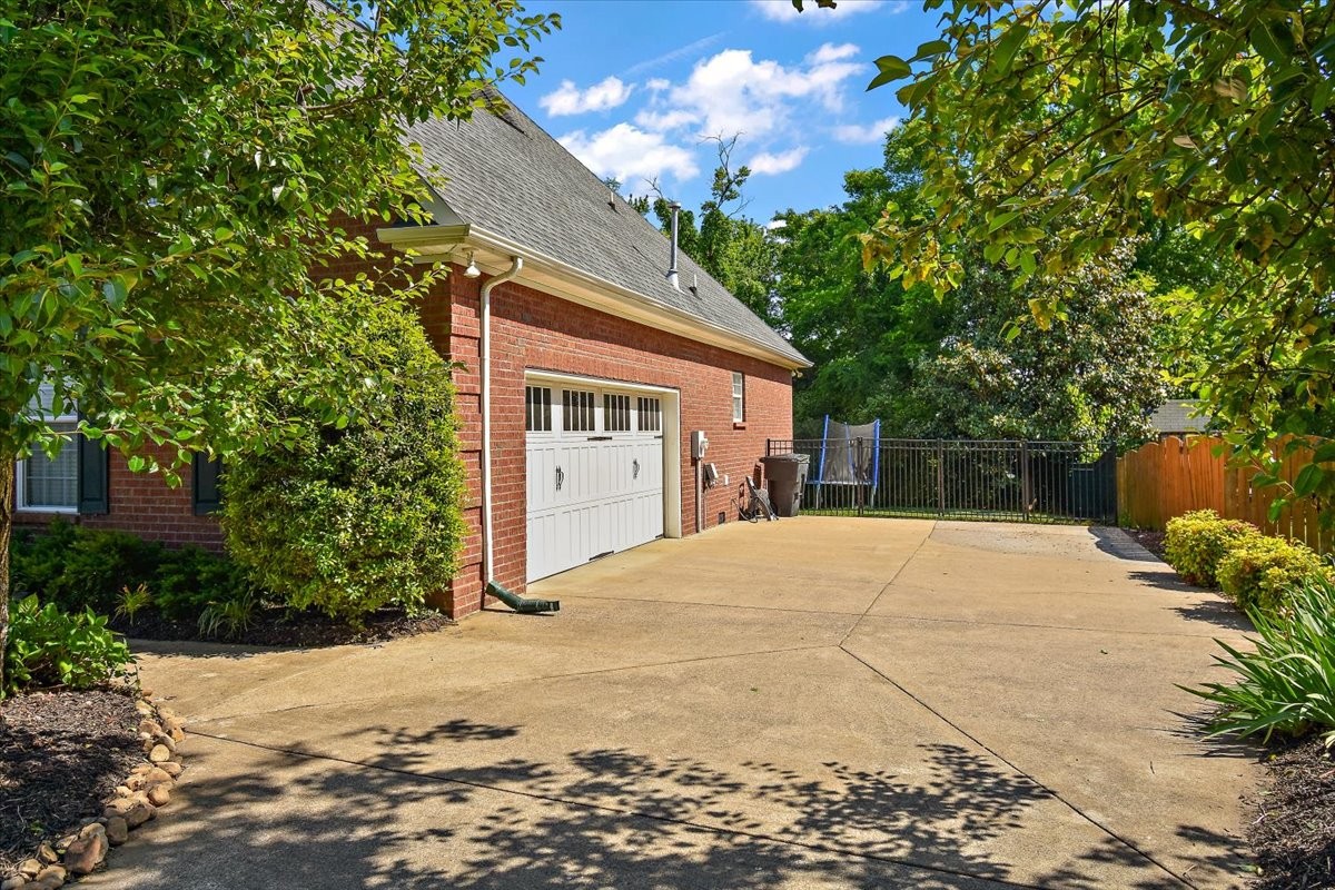 2260 Westwood Drive Murfreesboro TN 37130