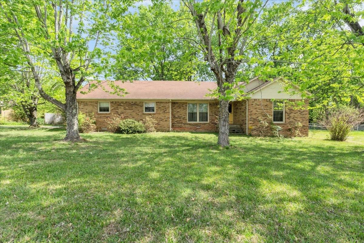 283 Pine Grove Road Smithville TN 37166