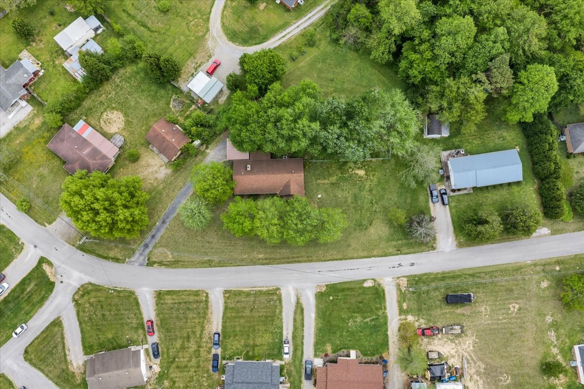 283 Pine Grove Road Smithville TN 37166