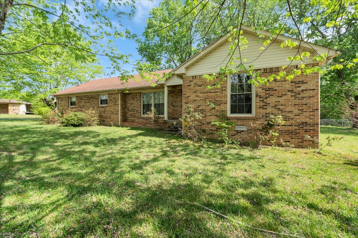 283 Pine Grove Road Smithville TN 37166