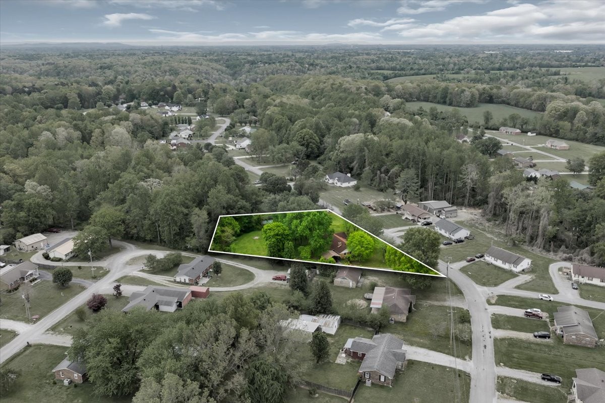 283 Pine Grove Road Smithville TN 37166