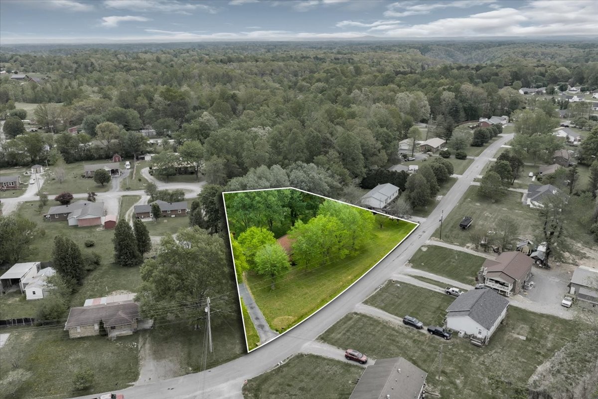 283 Pine Grove Road Smithville TN 37166