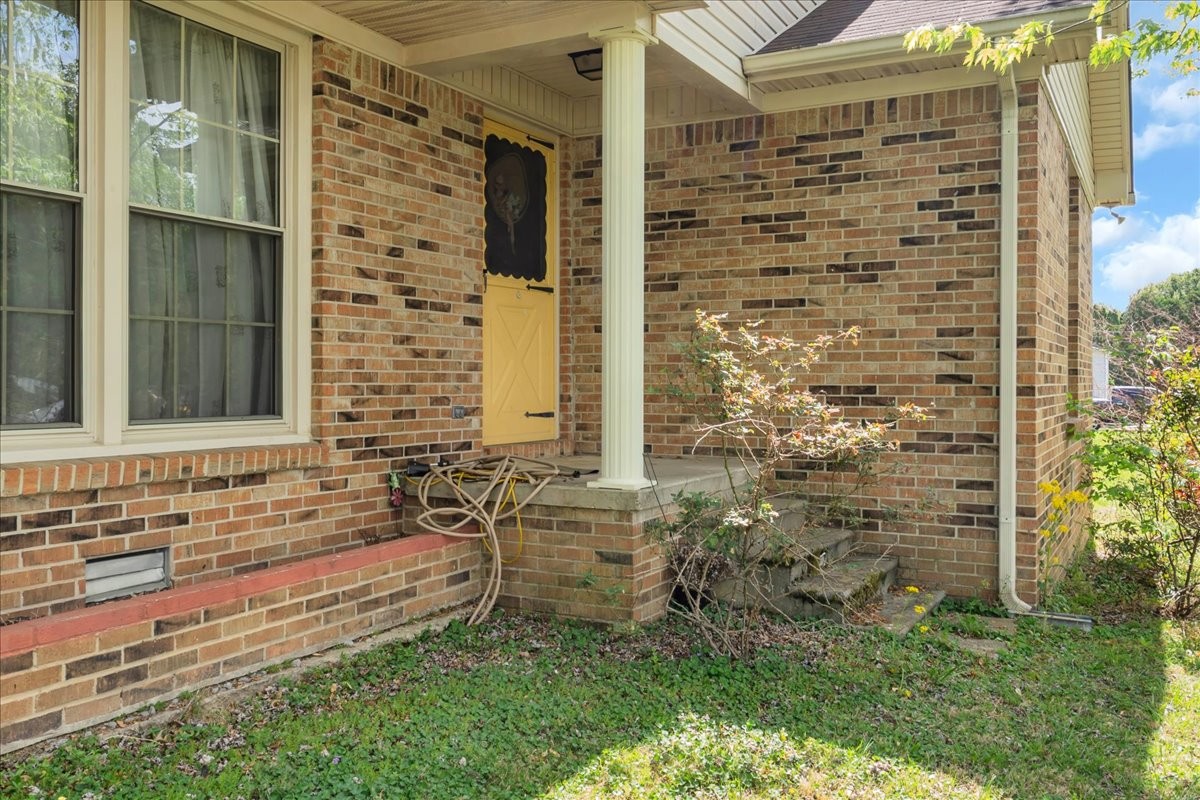 283 Pine Grove Road Smithville TN 37166