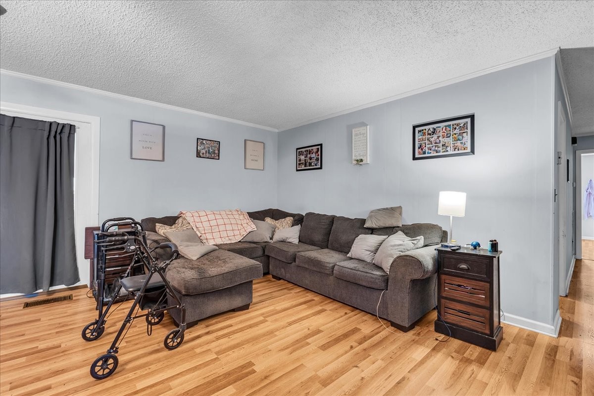 283 Pine Grove Road Smithville TN 37166