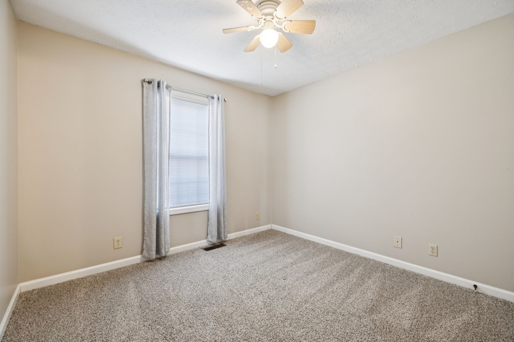 3317 S Senseney Circle Clarksville TN 37042