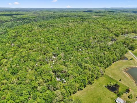 51 Mossy Rock Lane Monteagle TN 37356