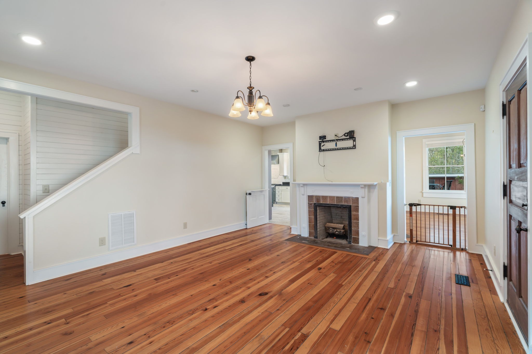 692 Possum Trot Road Grandview TN 37337
