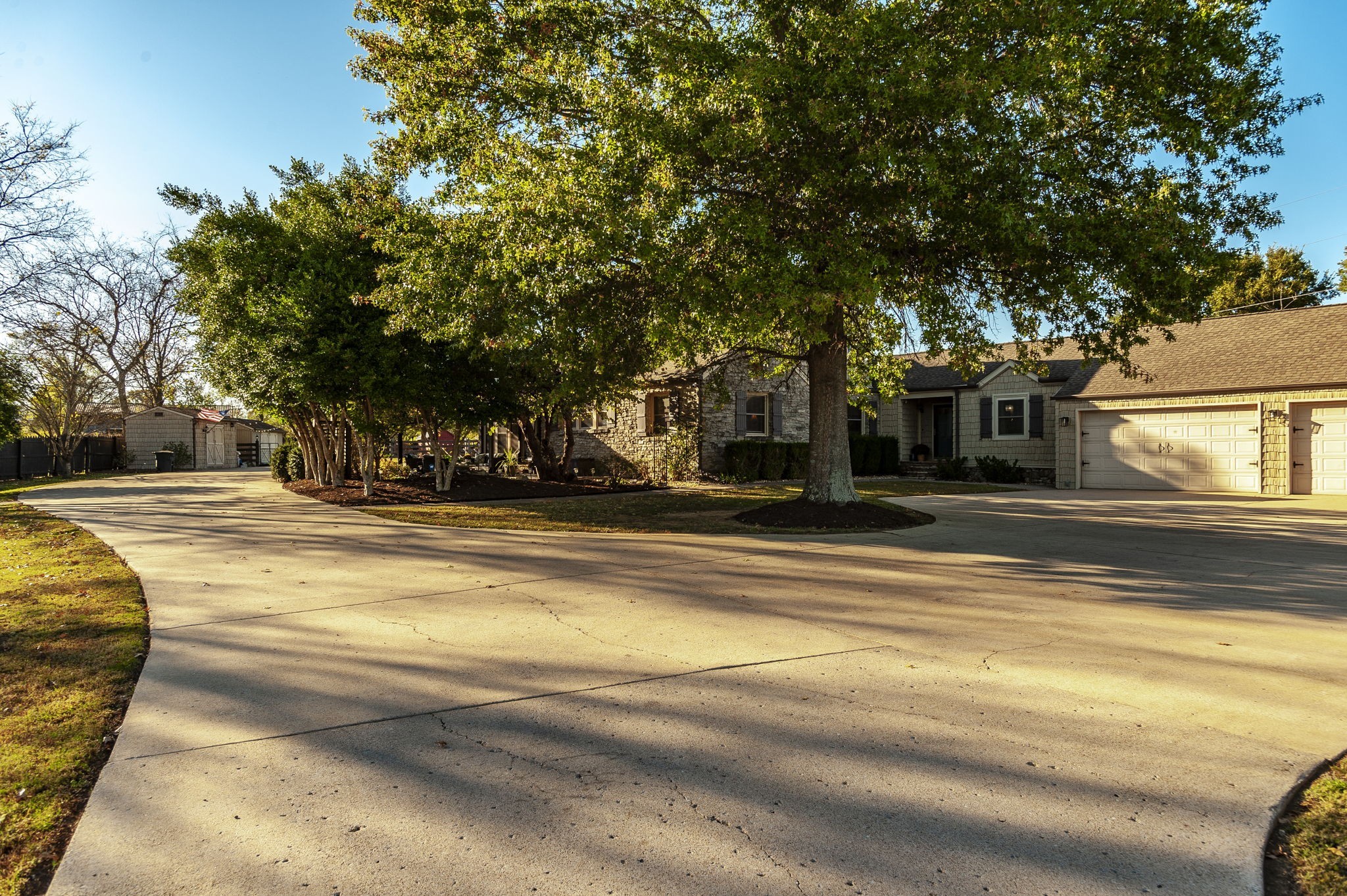 1745 Saundersville Road Hendersonville TN 37075
