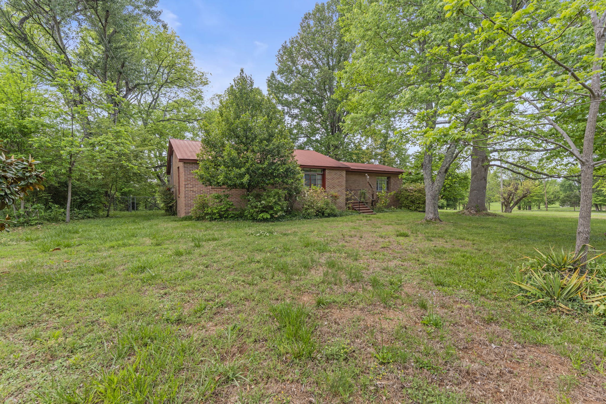 1400 Holders Cove Road Winchester TN 37398