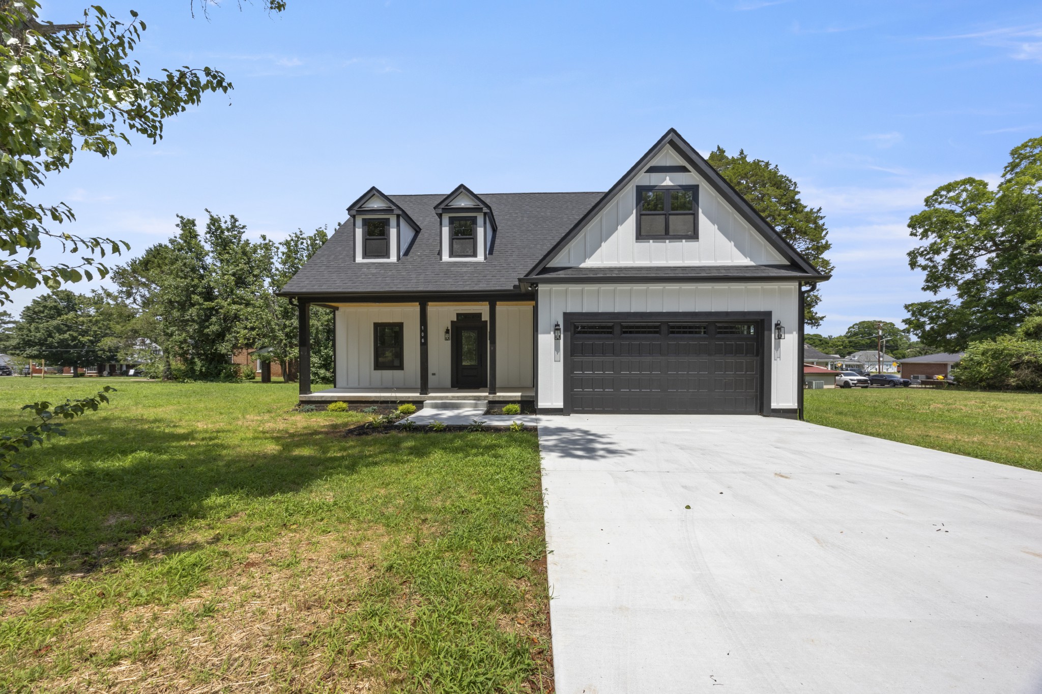 106 5th Ave, N Decherd TN 37324