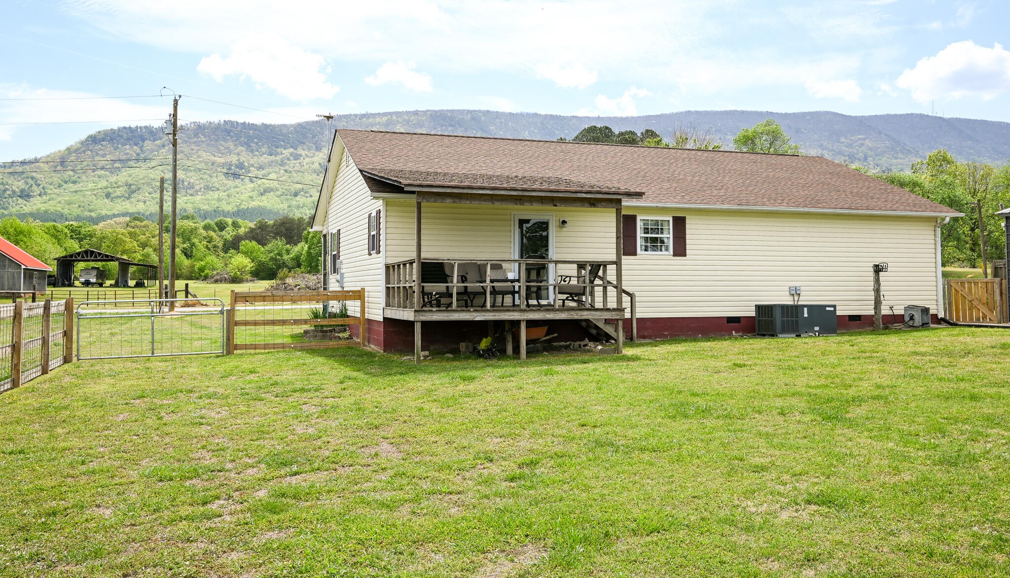 211 Boyd Road Benton TN 37307