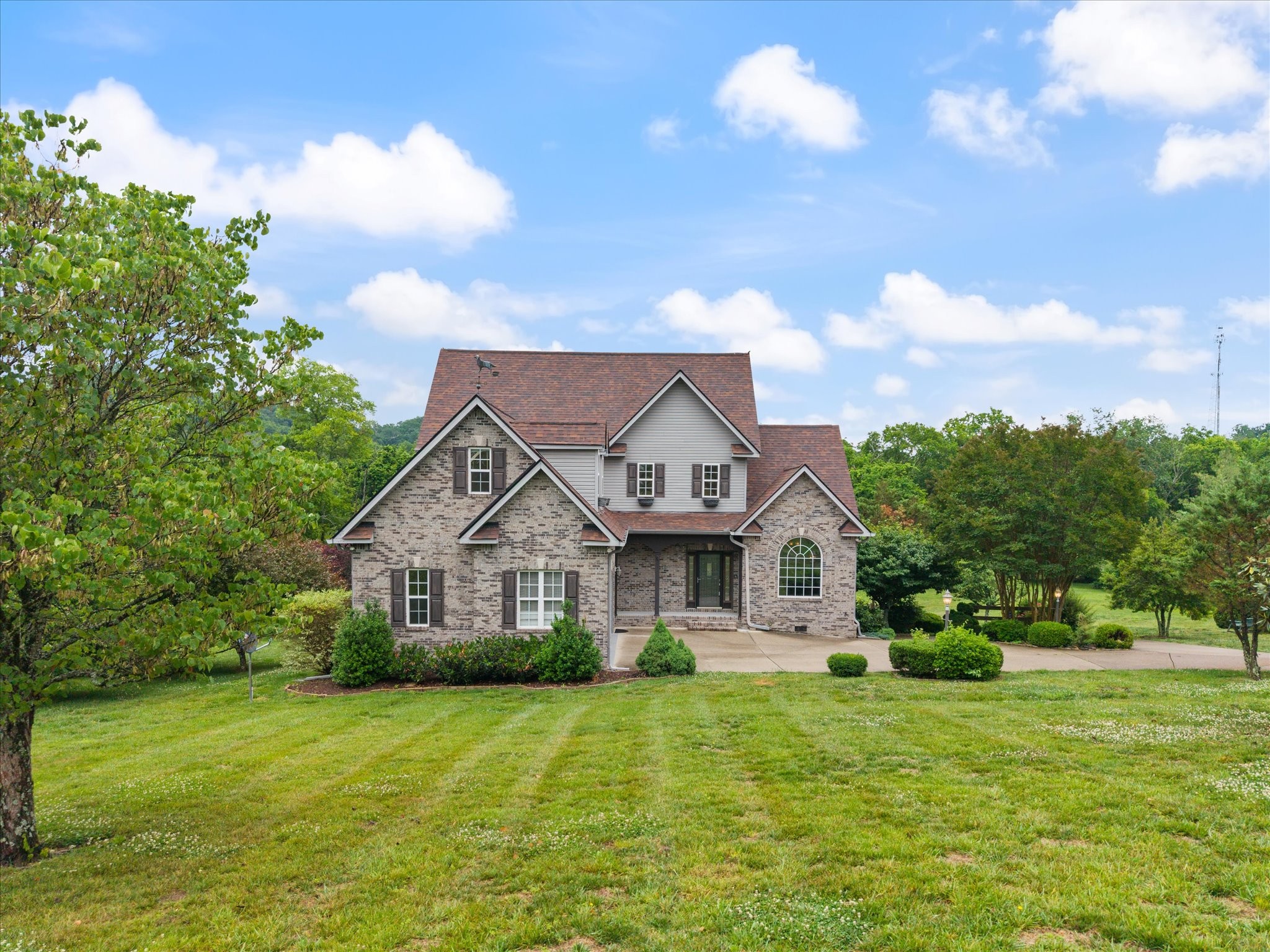 2216 Twin Peaks Court Spring Hill TN 37174