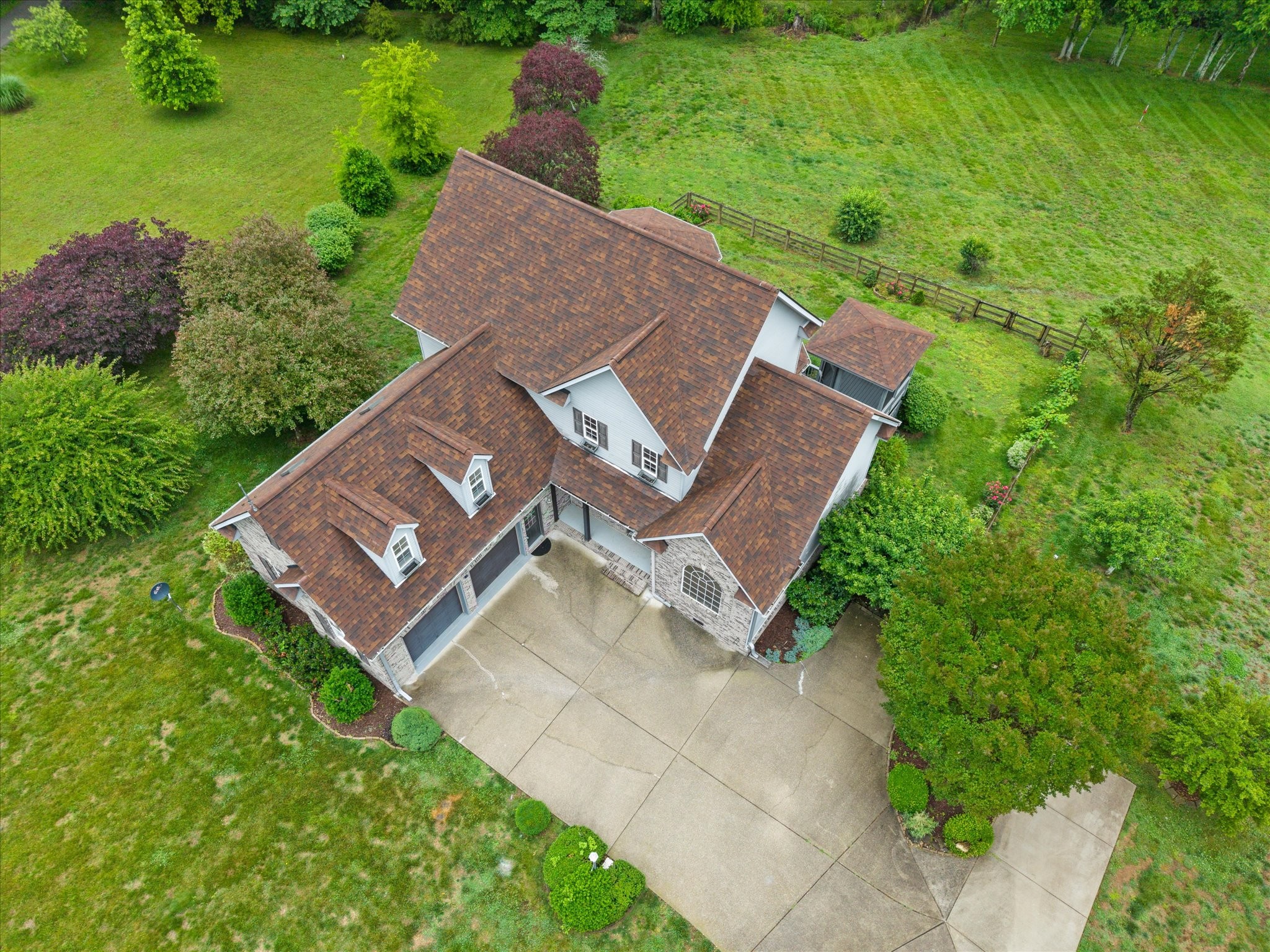 2216 Twin Peaks Court Spring Hill TN 37174