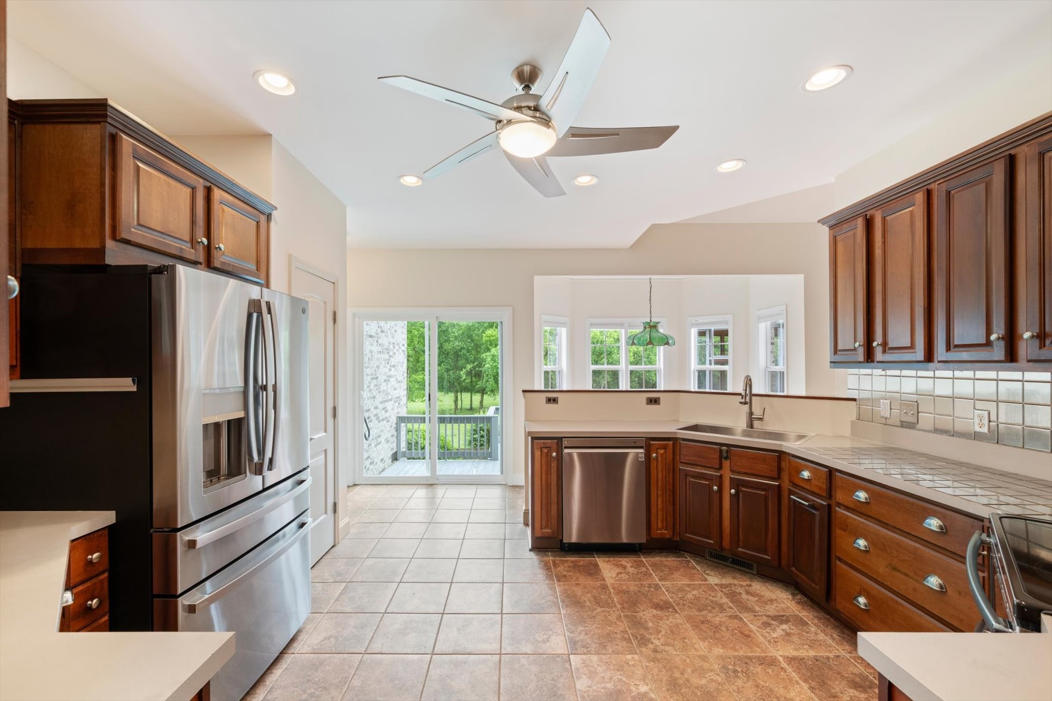 2216 Twin Peaks Court Spring Hill TN 37174