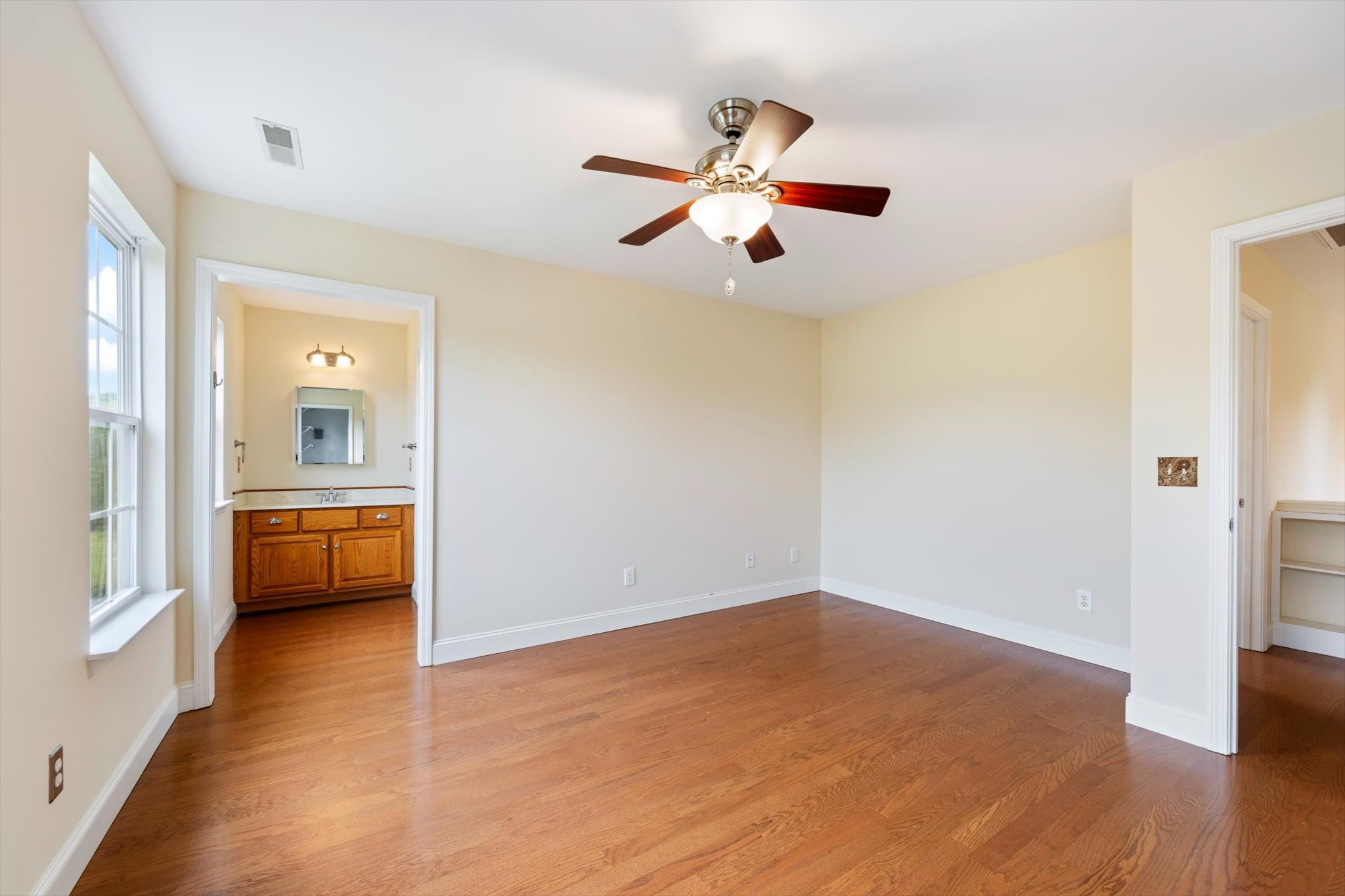 2216 Twin Peaks Court Spring Hill TN 37174
