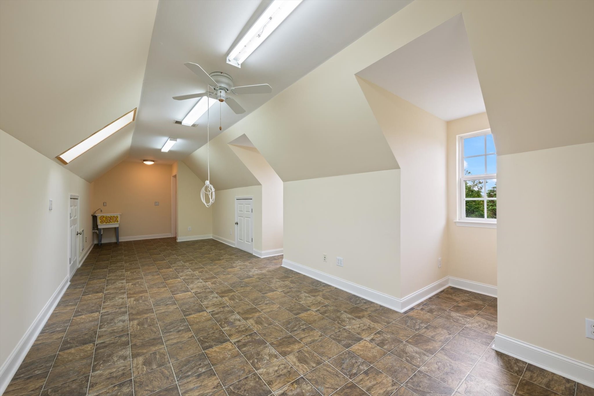 2216 Twin Peaks Court Spring Hill TN 37174