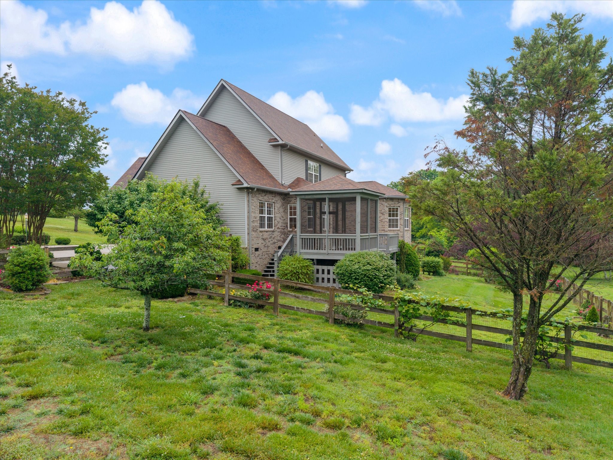 2216 Twin Peaks Court Spring Hill TN 37174