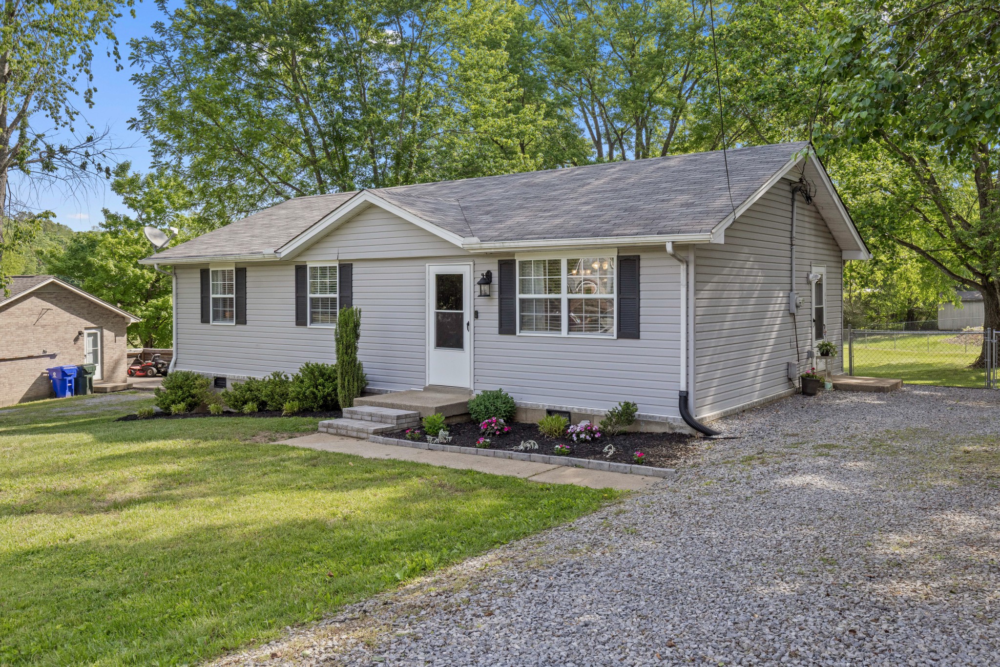216 Fischer Drive White House TN 37188