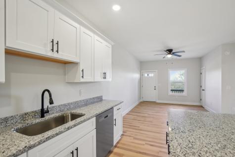 90 Five Oaks Lane Hartsville TN 37074