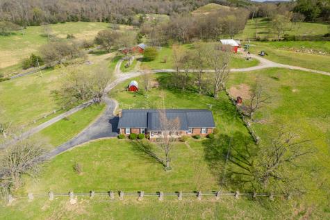 1839 Polly Adams Road Belfast TN 37019