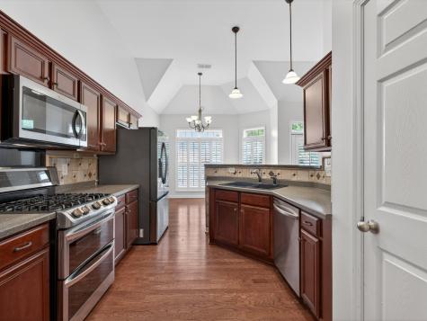 1077 Nealcrest Circle Spring Hill TN 37174