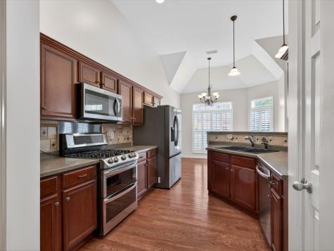 1077 Nealcrest Circle Spring Hill TN 37174