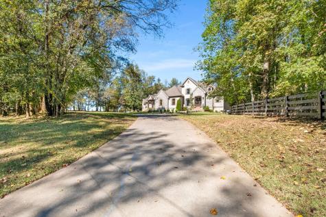 7101 Hardwood Lane College Grove TN 37046