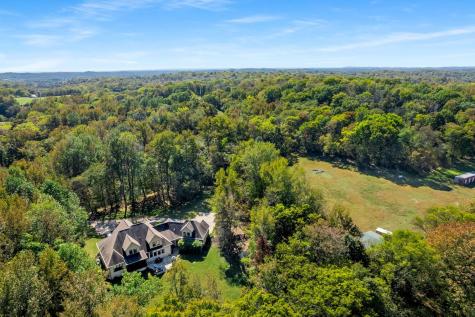 7101 Hardwood Lane College Grove TN 37046