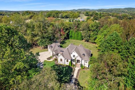 7101 Hardwood Lane College Grove TN 37046