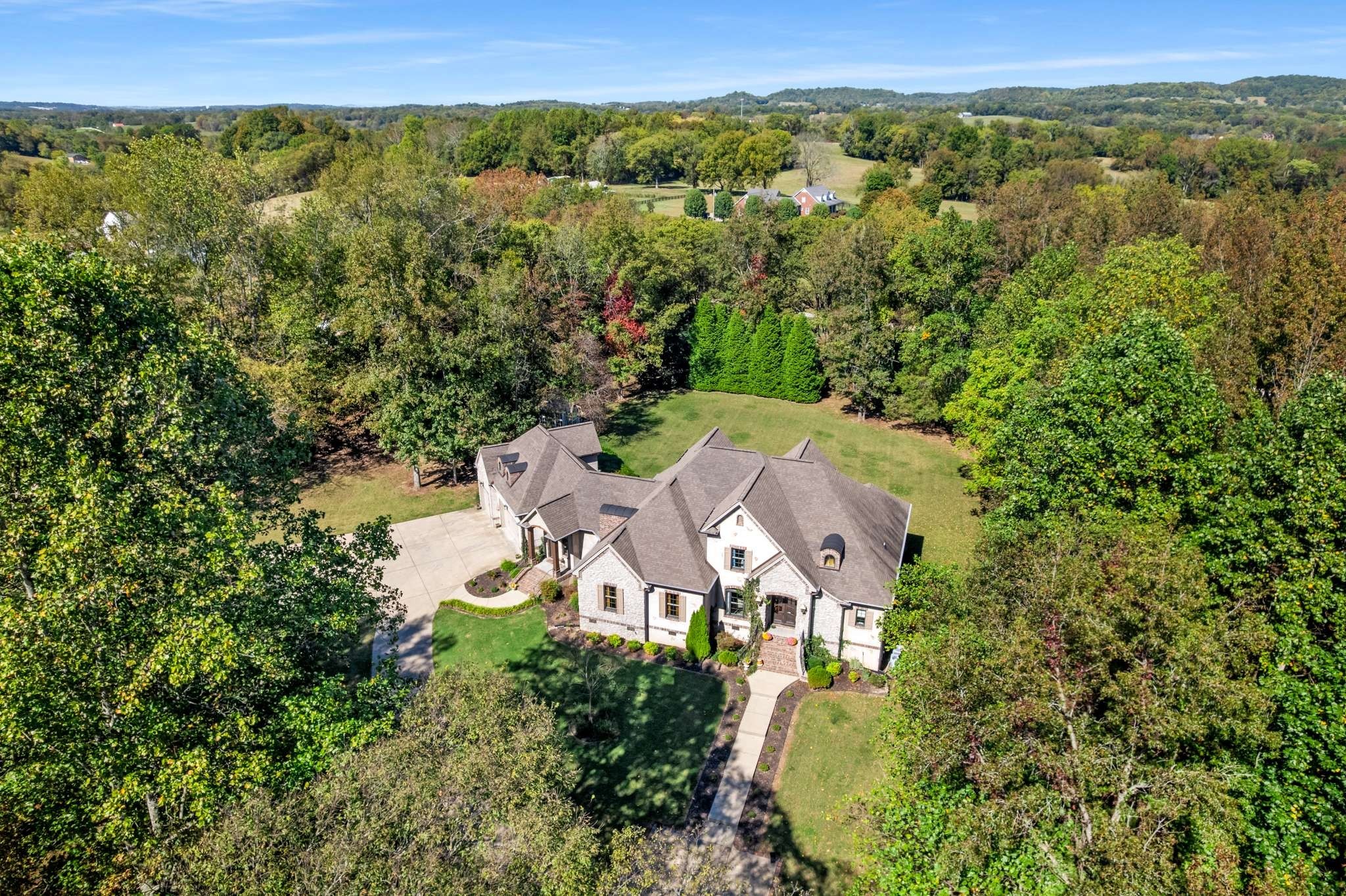7101 Hardwood Lane College Grove TN 37046