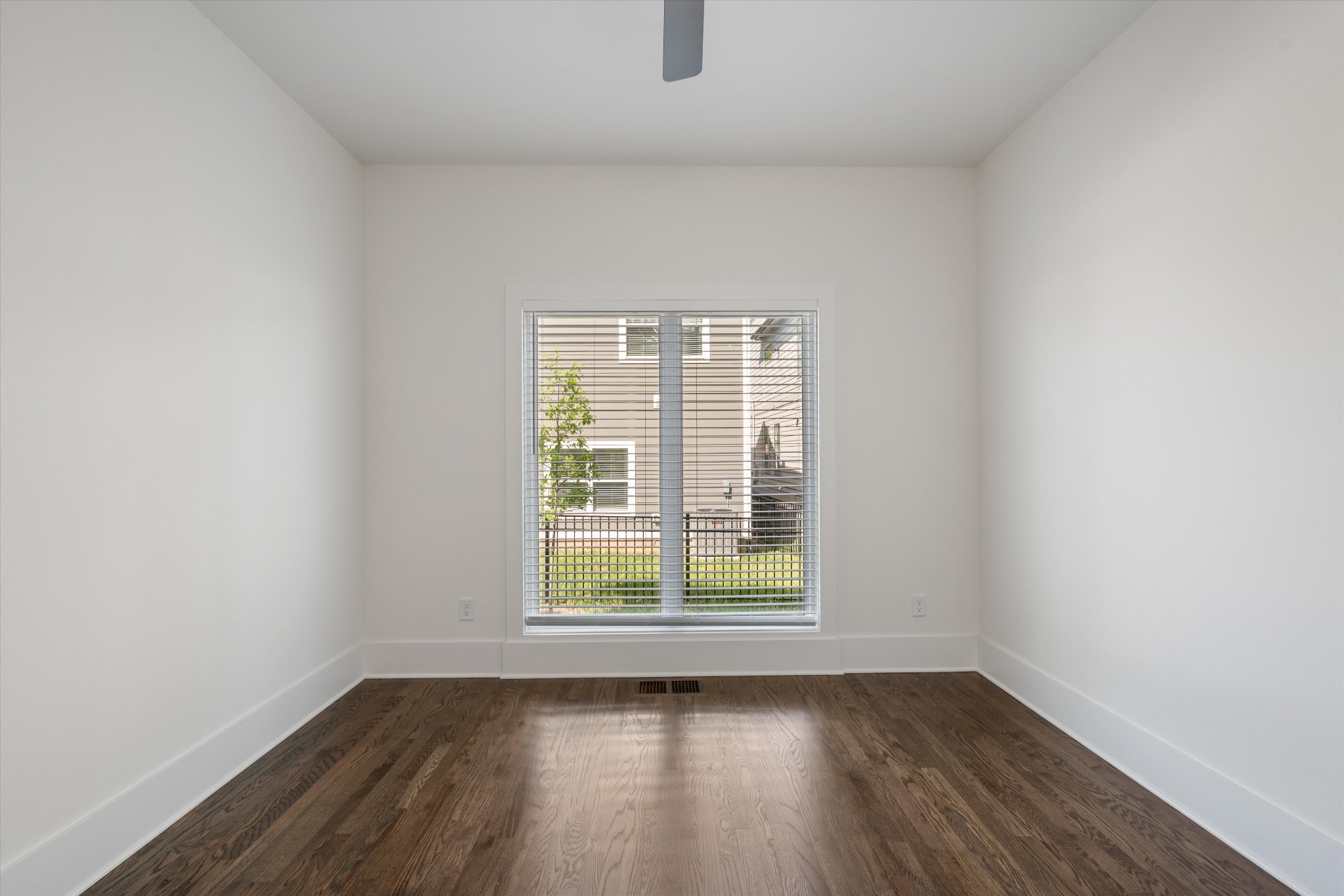 1802B 10th Ave, N Nashville TN 37208