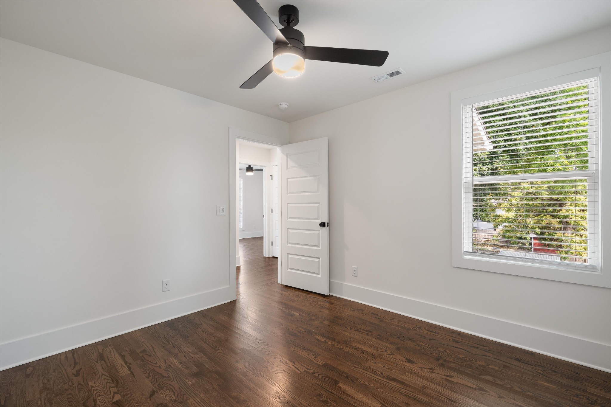 1802B 10th Ave, N Nashville TN 37208