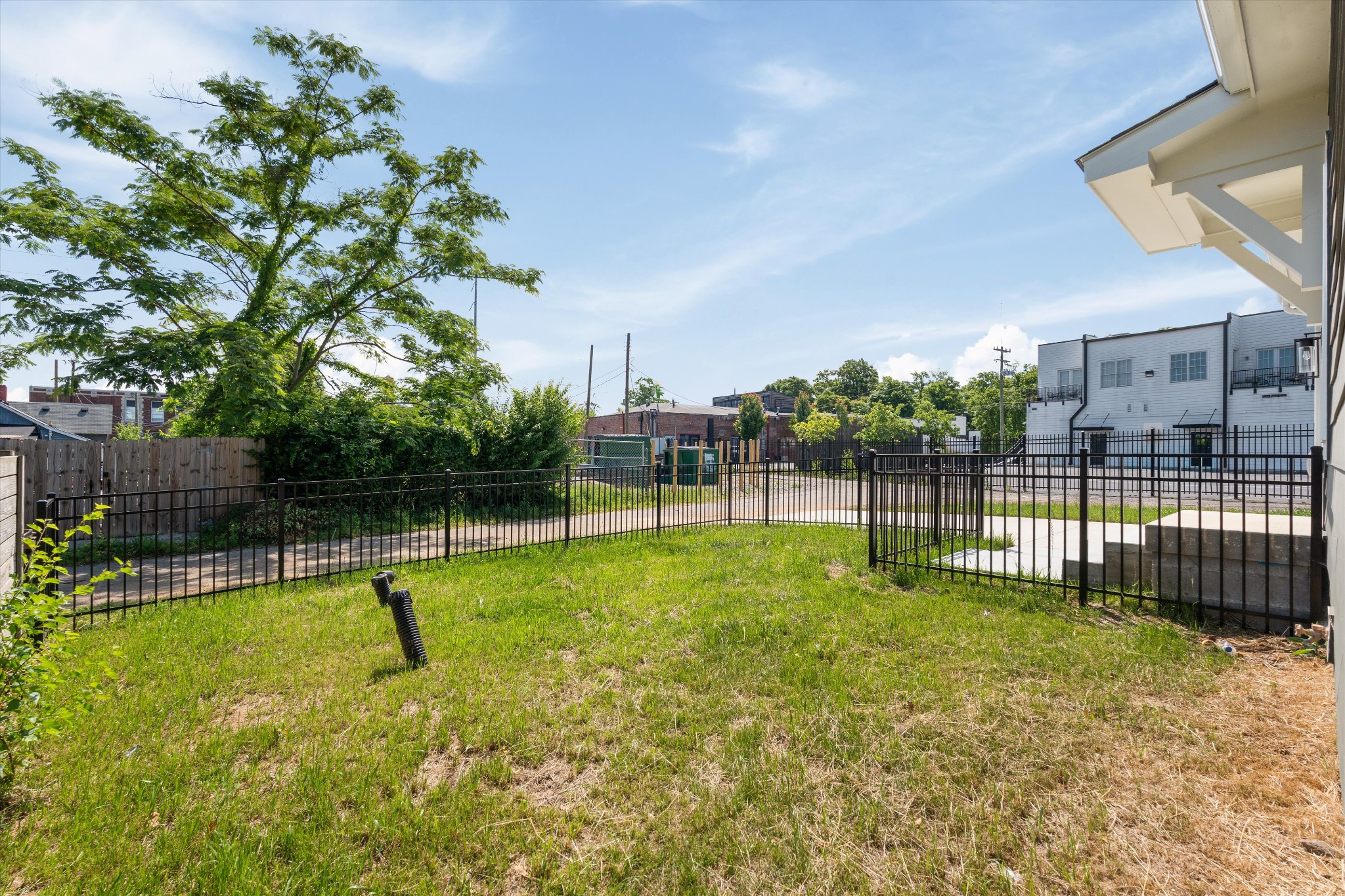 1802B 10th Ave, N Nashville TN 37208