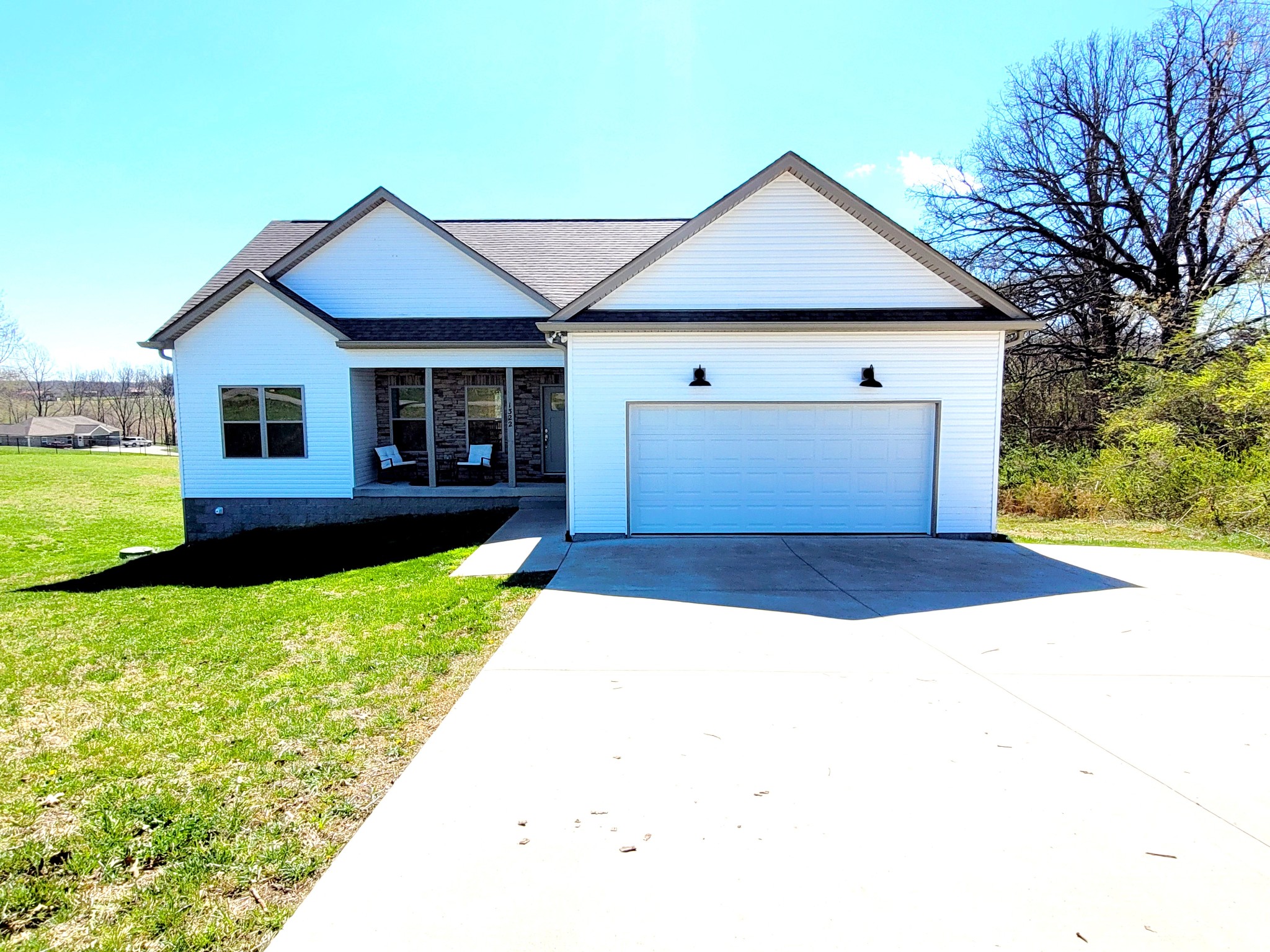 1322 Taylor Town Road White Bluff TN 37187