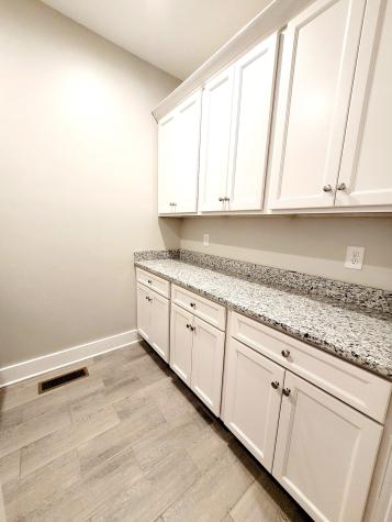 1322 Taylor Town Road White Bluff TN 37187