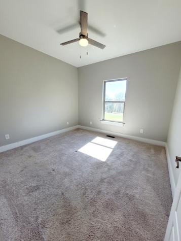 1322 Taylor Town Road White Bluff TN 37187
