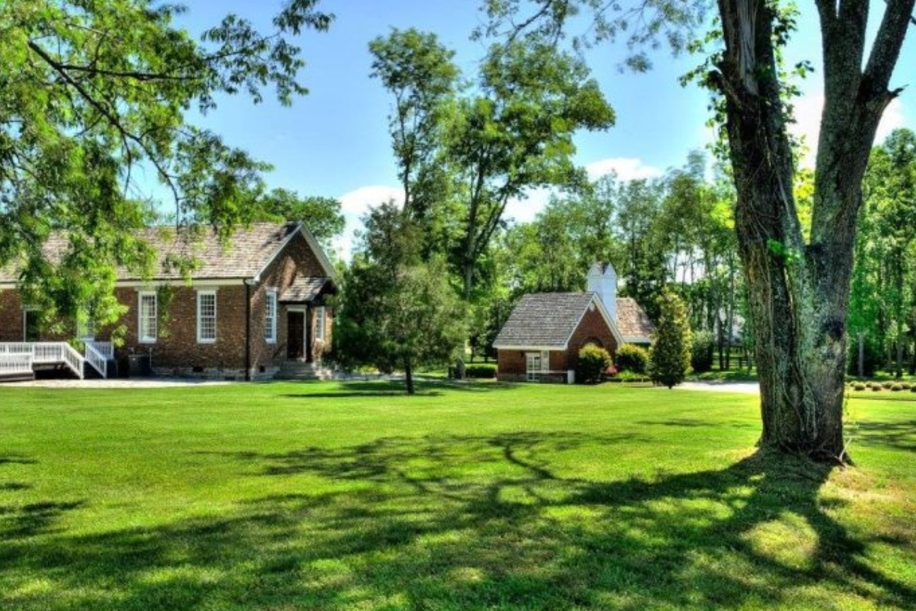 4155 Old Light Circle Arrington TN 37014