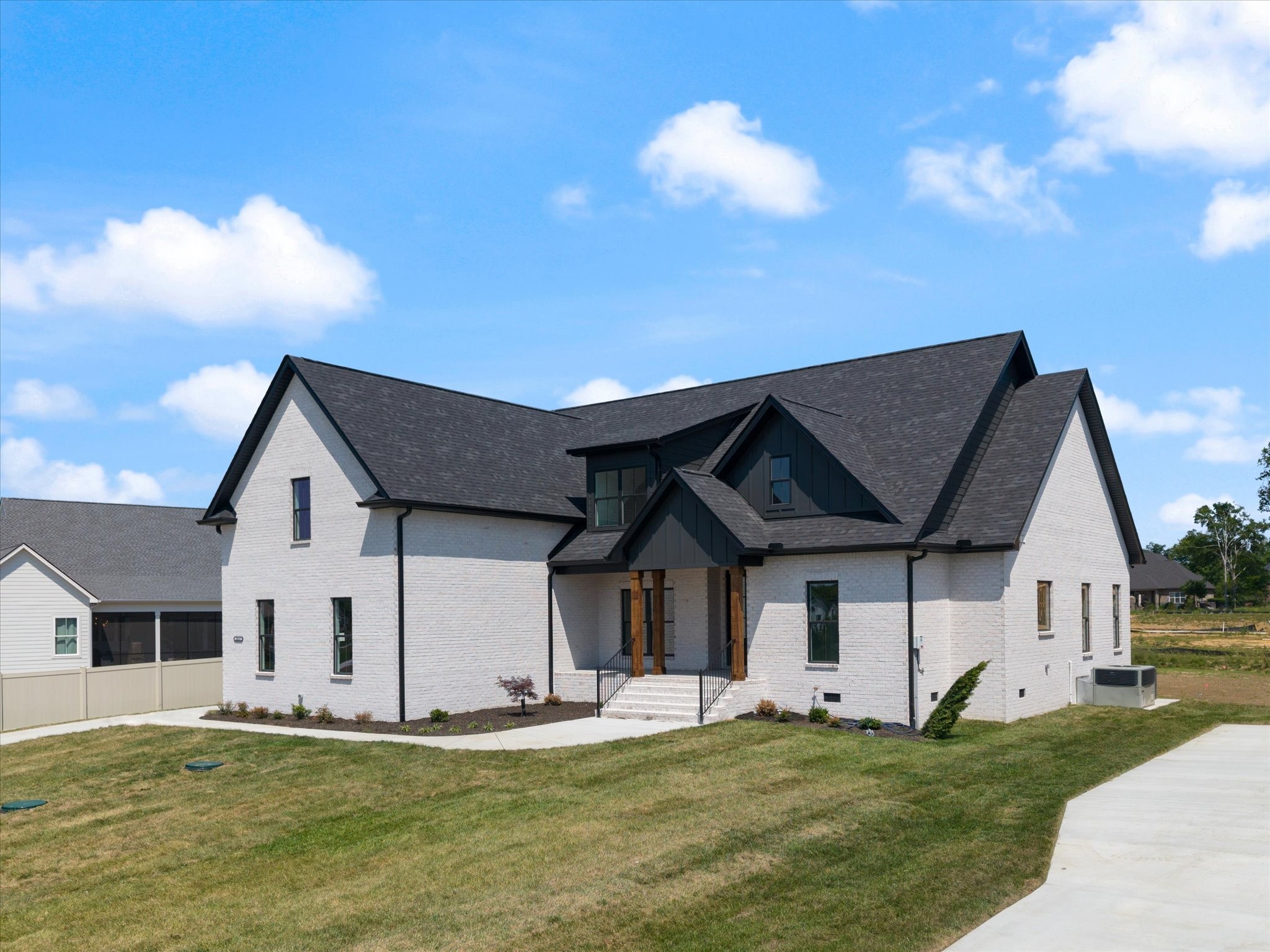 2813 Canfield Drive Murfreesboro TN 37128