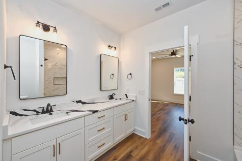 1132 Angus Way Greenbrier TN 37073