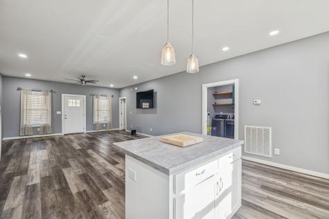 435 Penile Drive Decherd TN 37324