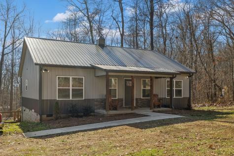 435 Penile Drive Decherd TN 37324