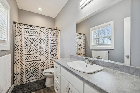 435 Penile Drive Decherd TN 37324