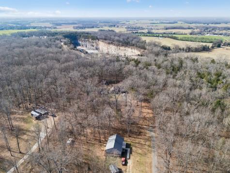 435 Penile Drive Decherd TN 37324