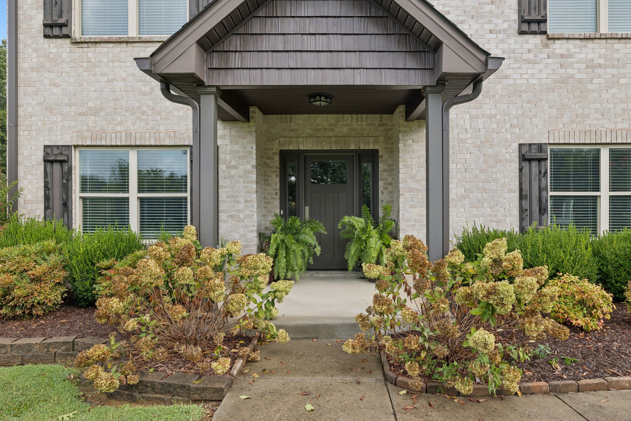 1964 Harkreader Road Mount Juliet TN 37122
