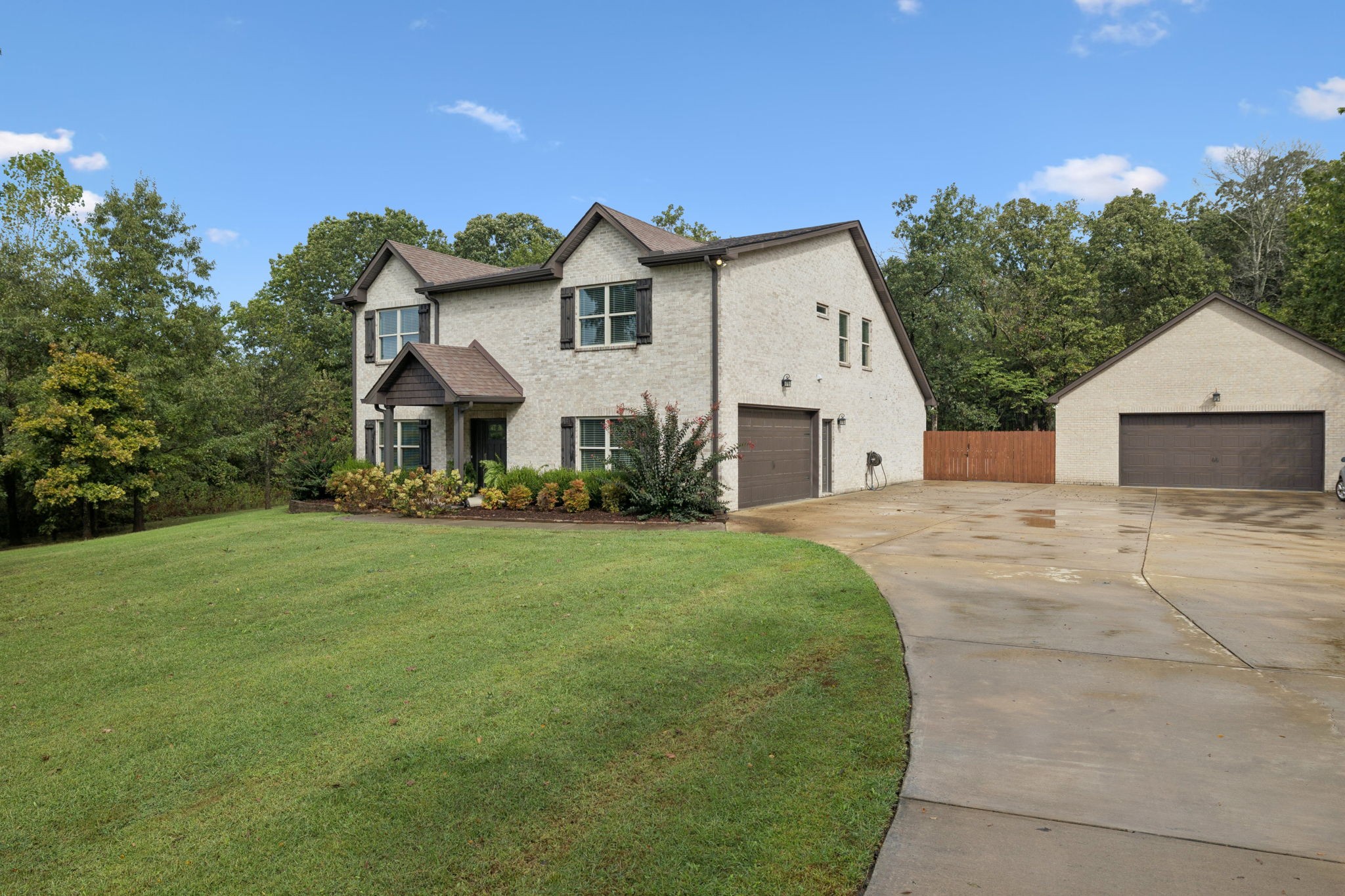 1964 Harkreader Road Mount Juliet TN 37122