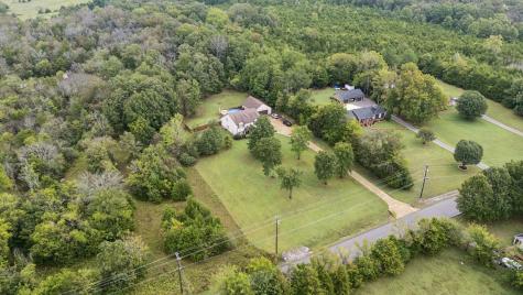 1964 Harkreader Road Mount Juliet TN 37122