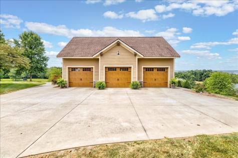 30 Bass Court Whitesville KY 42378