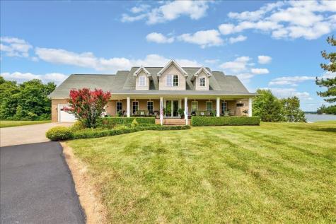 30 Bass Court Whitesville KY 42378